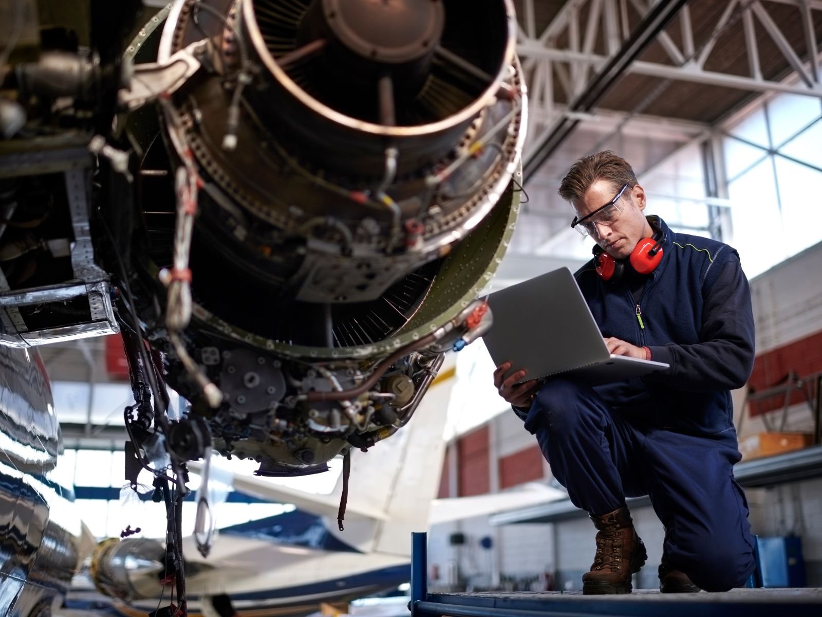 requisitos para convertirse en mecánico aeronáutico